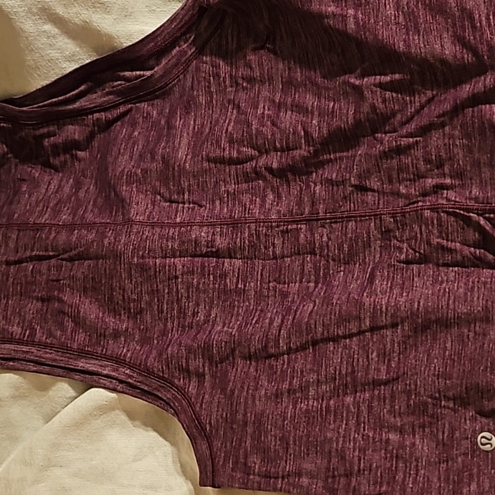 Lululemon tank top